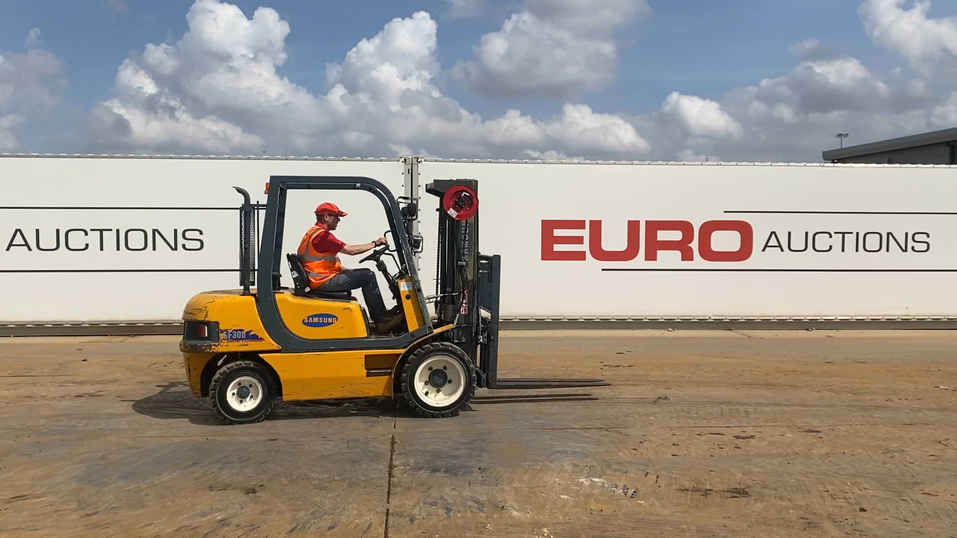 Samsung SF30D Diesel Forklift Leeds August 22 on Vimeo