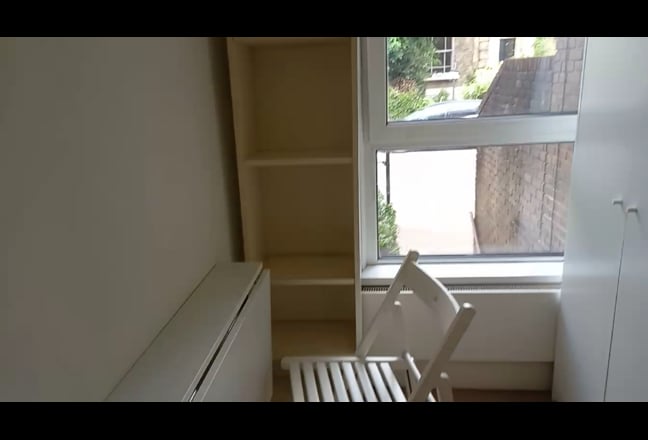 A single room Main Photo