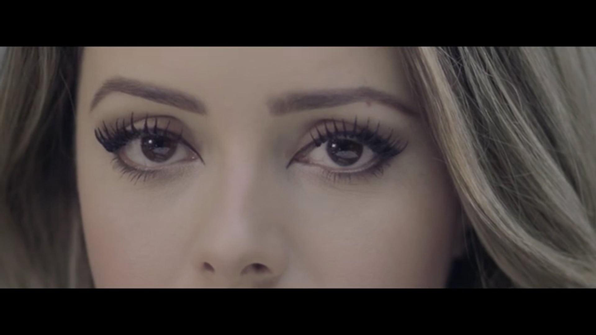 Sandy - Me Espera ft. Tiago Iorc