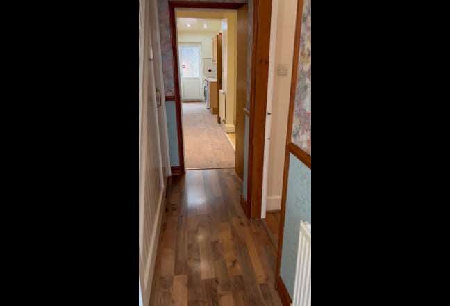 Video 1: Kitchen