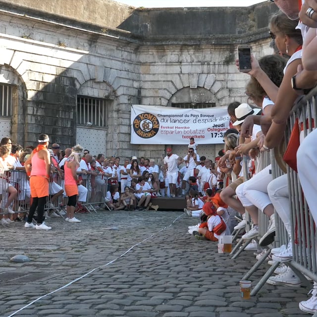 Championnat de lancer d'espadrilles des Fêtes de Bayonne
