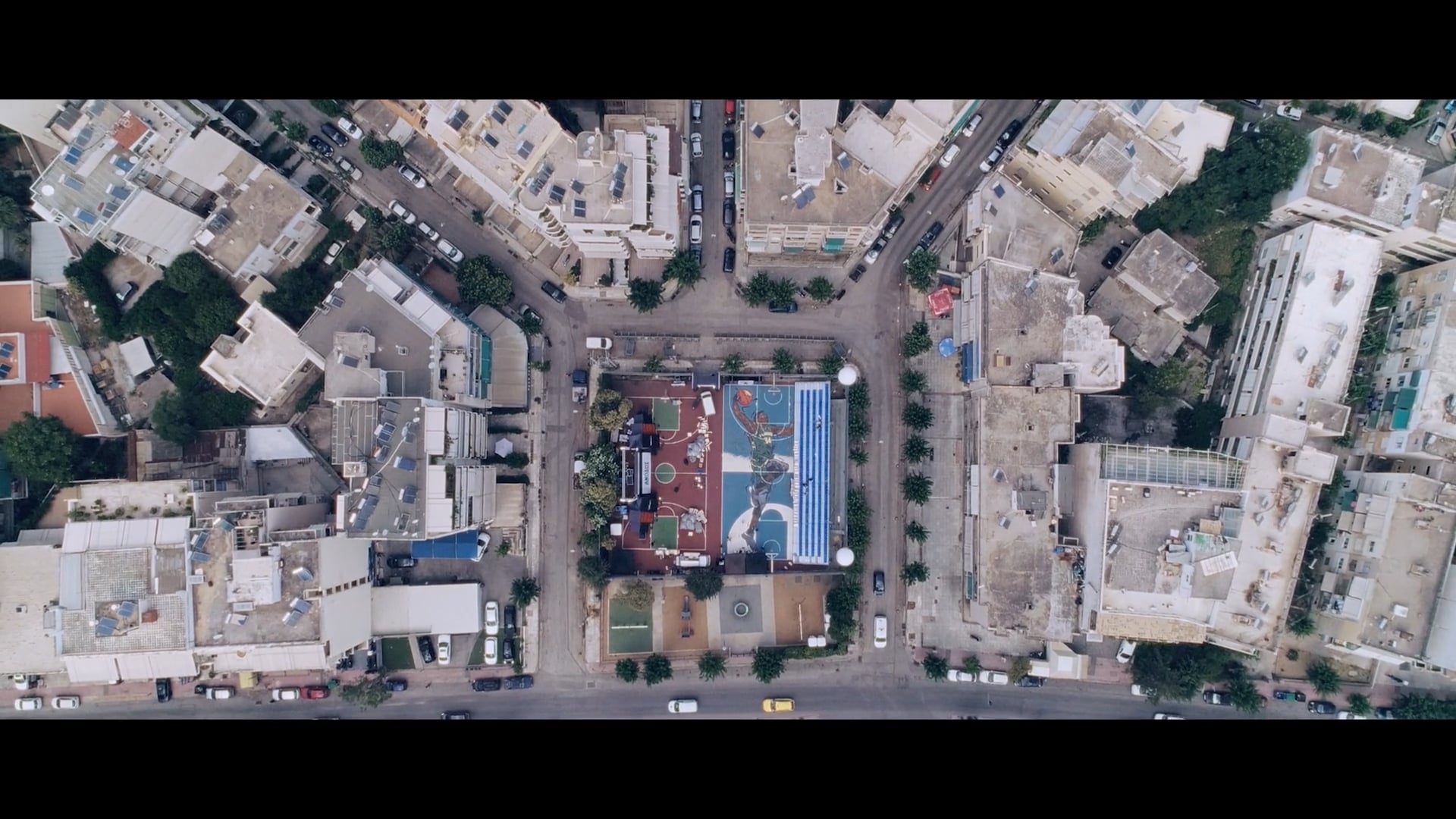 Giannis Antetokounmpo: The premiere of RISE in Sepolia.