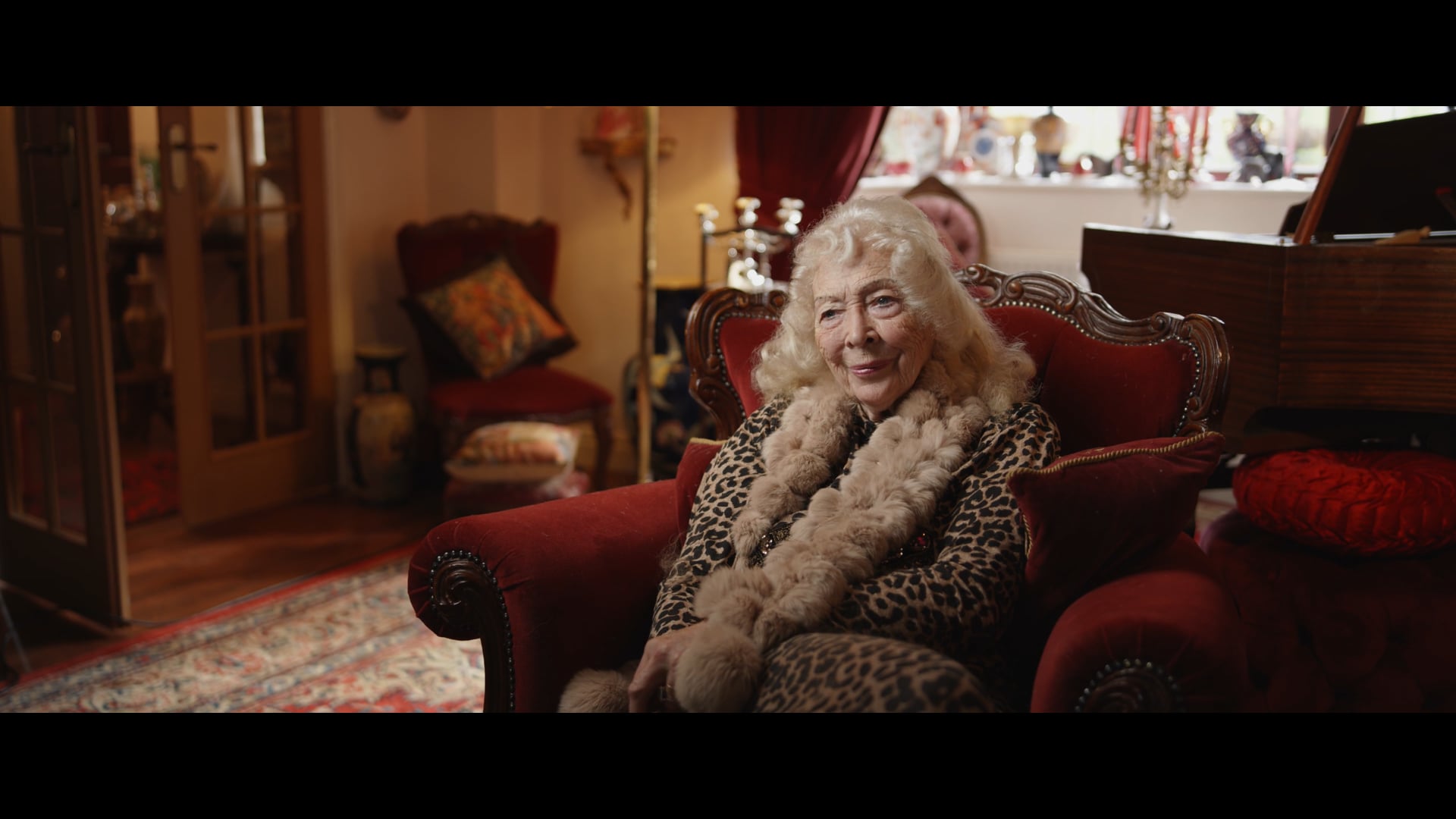 LOTUS ELISE OWNERS - DIANA LOWDAY