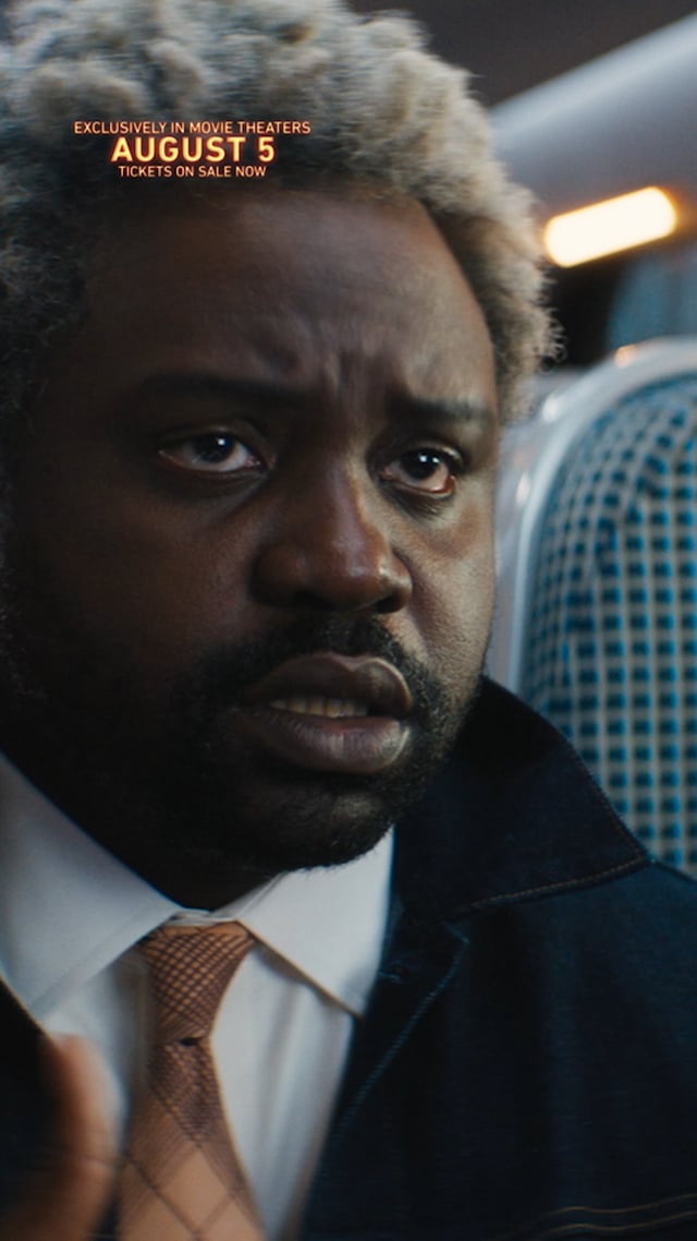 Off The Train - 9x16