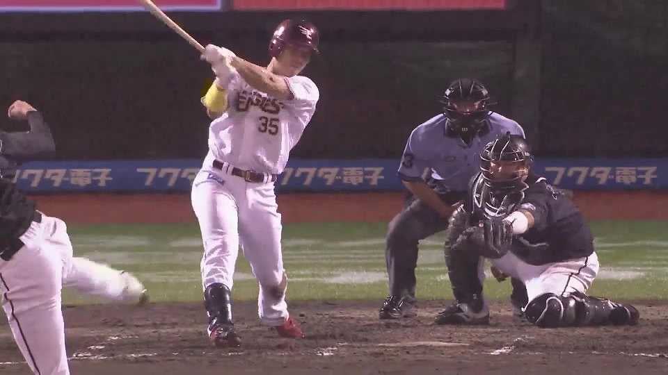 【6回裏】4番の仕事!! イーグルス・島内宏明 レフトへのタイムリーヒットを放ち逆転に成功!! 2022年8月3日 東北楽天ゴールデンイーグルス 対 千葉ロッテマリーンズ