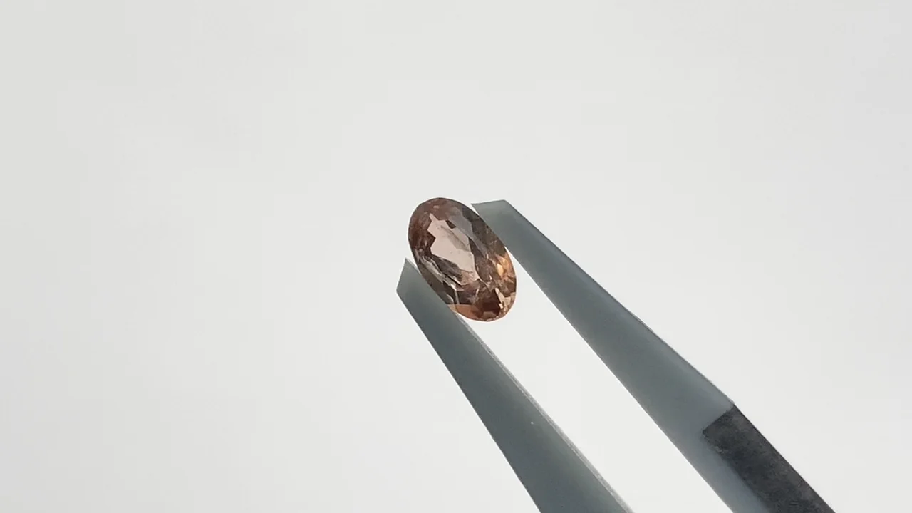 アンダルサイト ルース オーバルファセットカット5×3mm 5粒