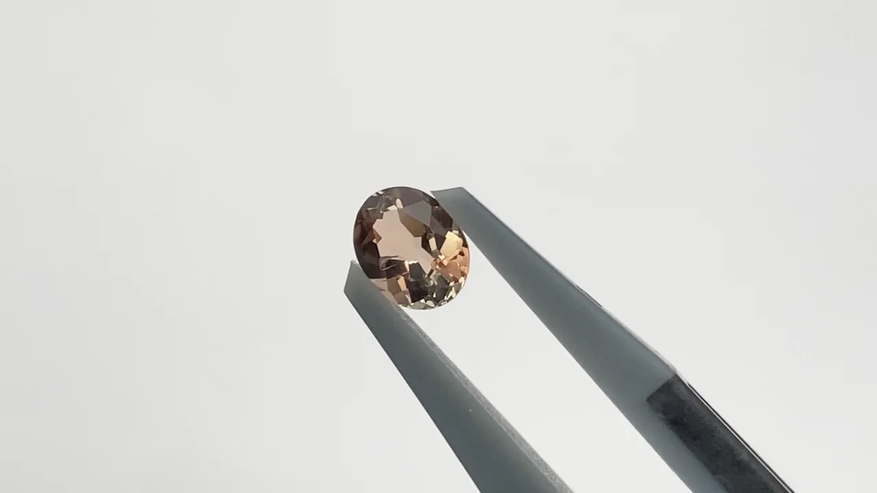 アンダルサイト ルース オーバルファセットカット6×4mm 5粒