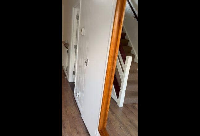 Room in 4 bed house close to Campus and Tesco Main Photo