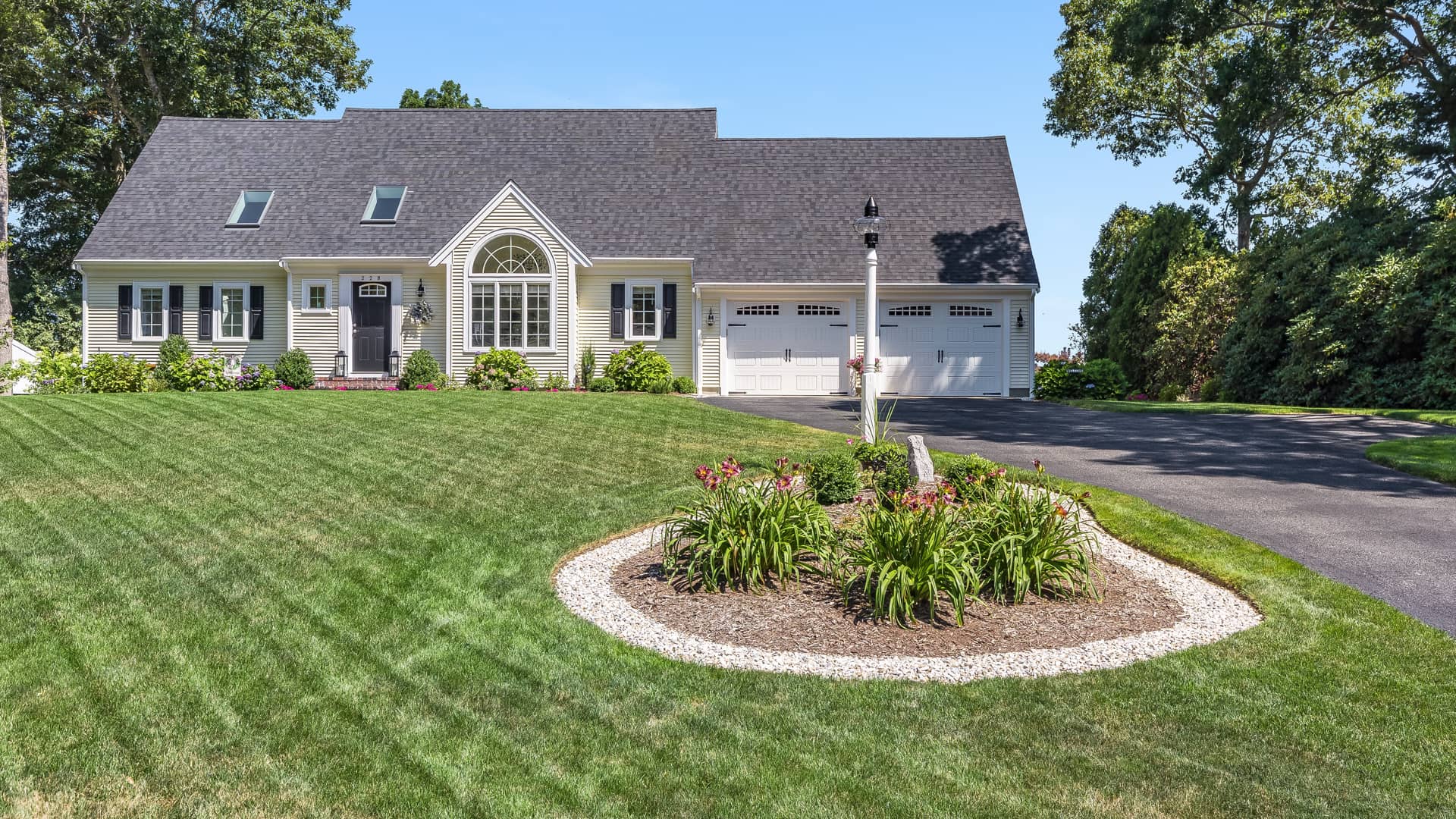 228 Olde Homestead Dr, Marstons Mills, MA 02648 on Vimeo