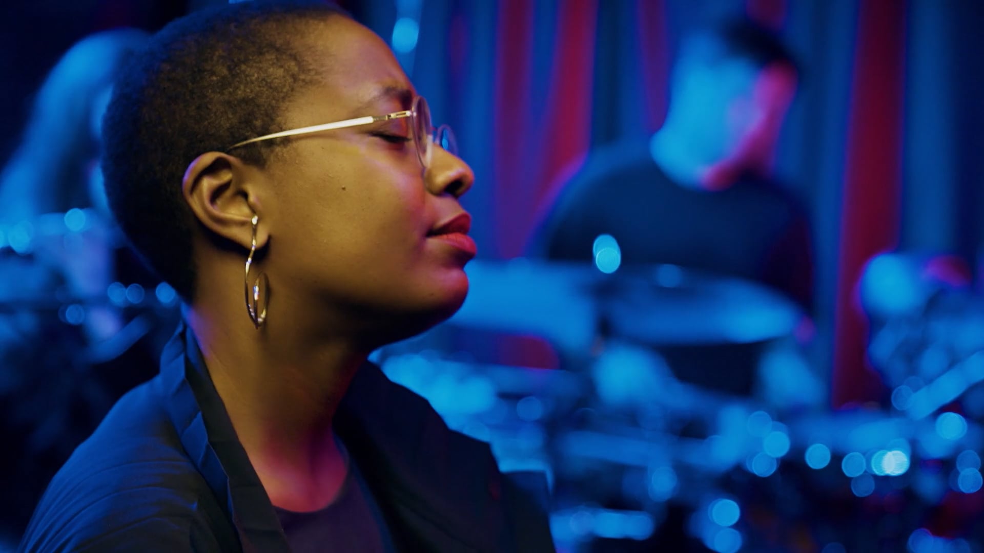 OPTIMISTIC VOICES : NO LOVE DYING -Cécile McLorin Salvant. Nonesuch Records
