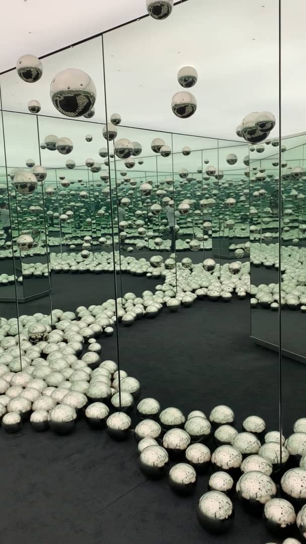 Infinity Mirror Room on Vimeo