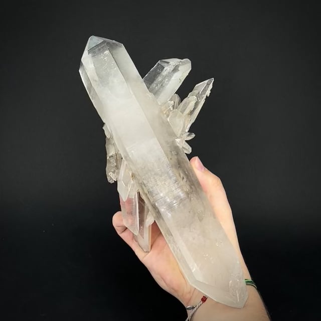 large doubly-terminated Quartz (Hunt Coll.)