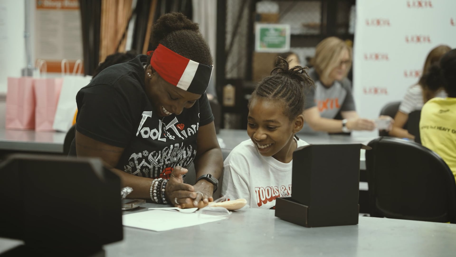 LIXIL supports nonprofit Tools and Tiaras