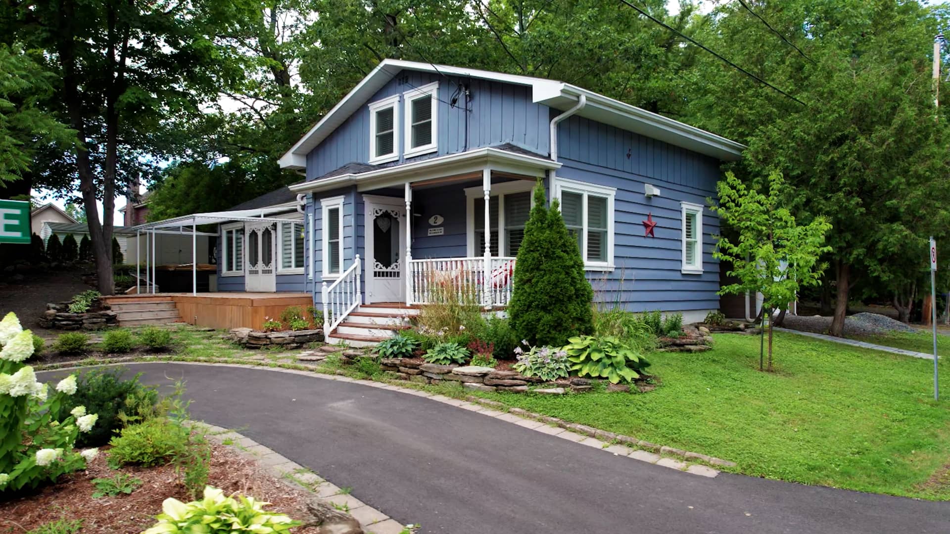 2 Rue du Chêne, VaudreuilsurleLac Brigitte Beaudry on Vimeo