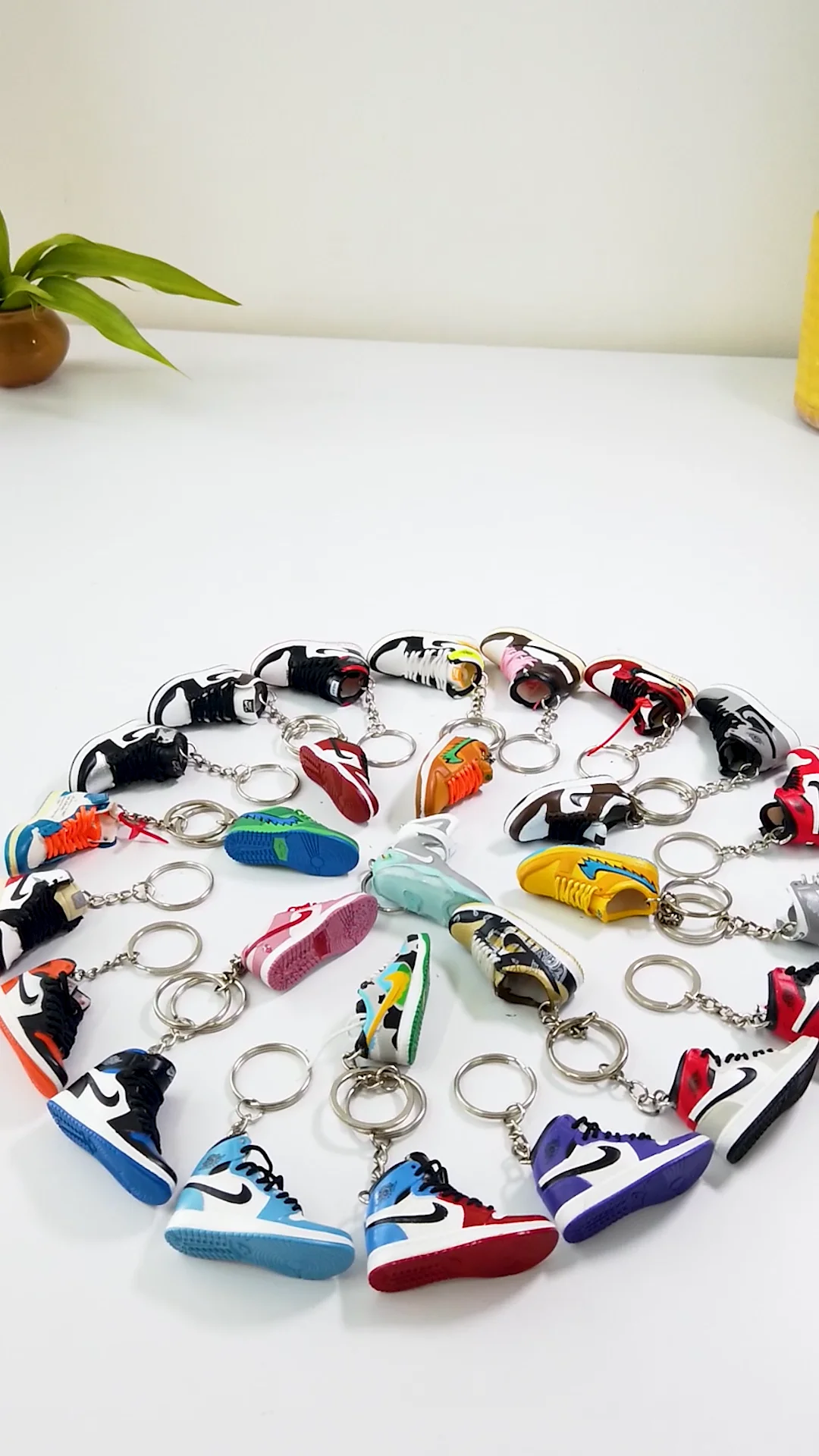 NIKE KEYNUTS フィギュア 箱あり Keychain With Box – Kicks Machine
