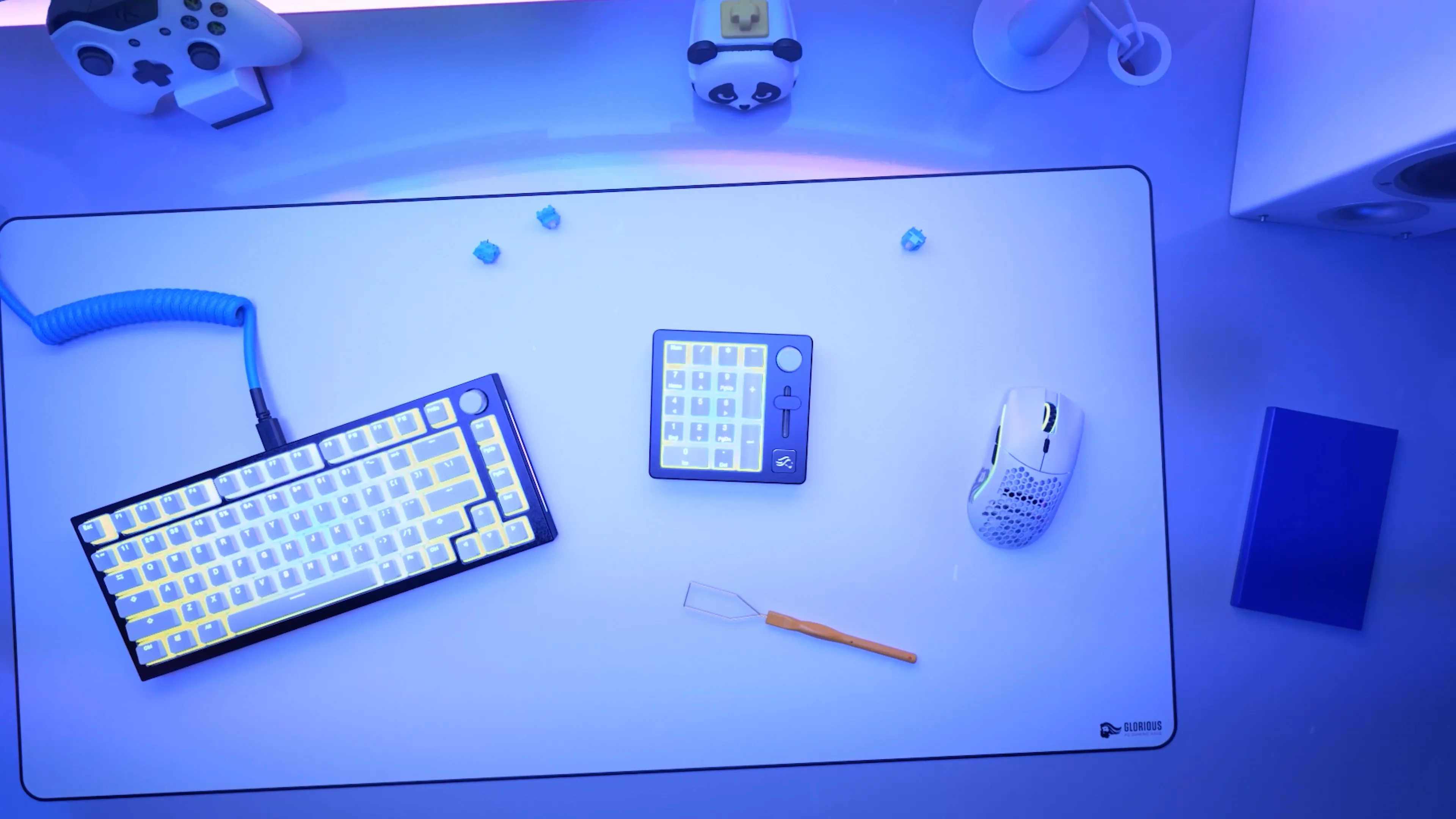 Buy Glorious GMMK Pre-Built Numpad White [GLO-GMMK-NP-FOX-W] | PC