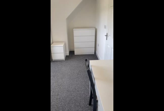 Double ensuite by Headington Hospitals Main Photo