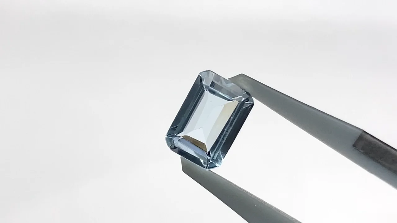 スカイブルートパーズ　レクタングルコンケーブ（穴あき） スカイブルートパーズ レクタングルコンケーブ（穴あき） スカイブルー