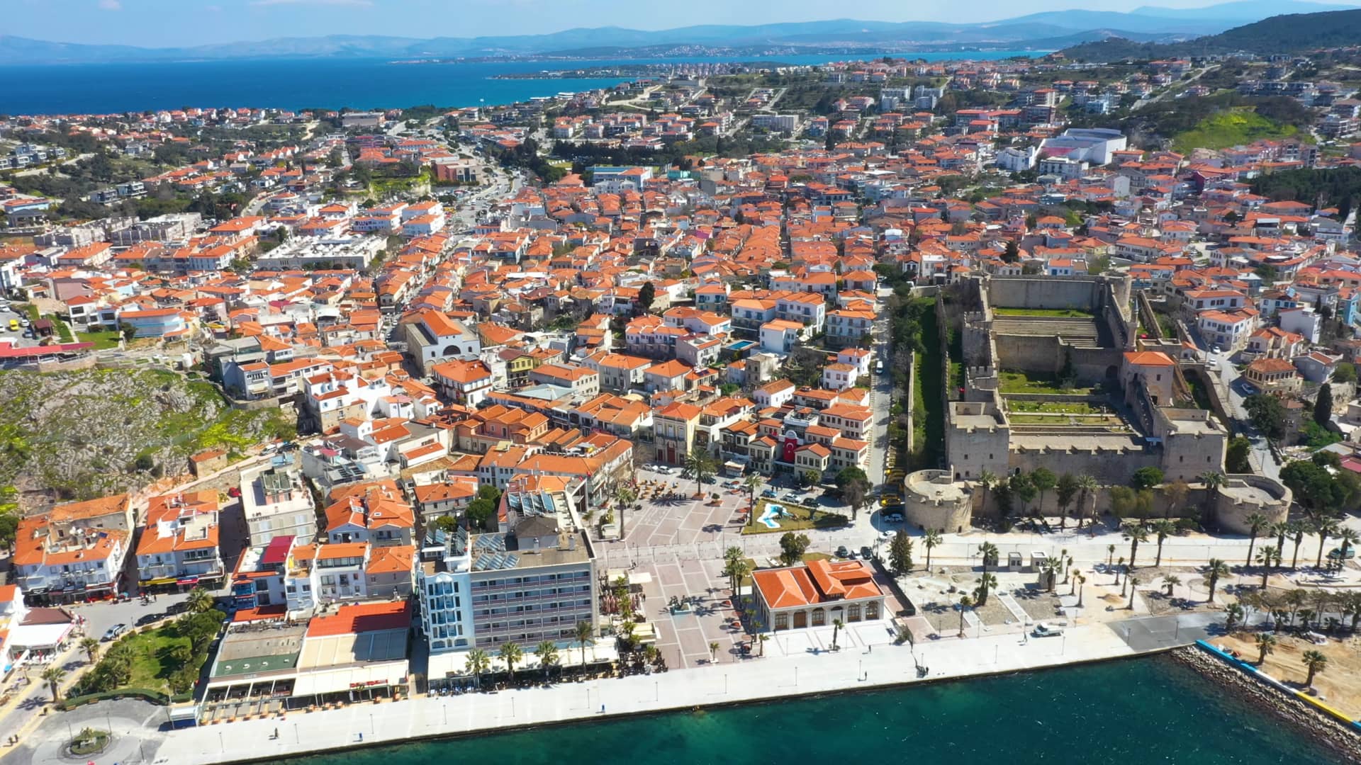 Daire İzmir ÇEŞME MERKEZ�DE KIŞ DÖNEMİNDE KİRALIK 1+1 ULTRALUX DAİRE