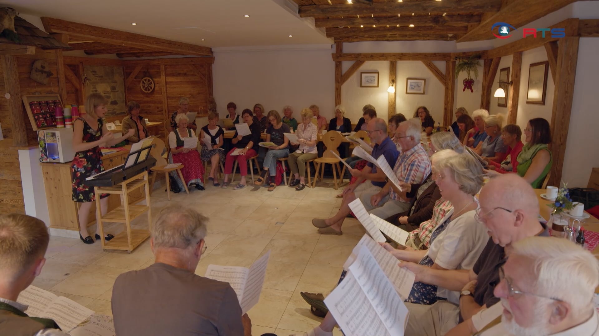 singen-und-musizieren-fuer-jedermann-bei-den-almsingtagen-auf-der-felseralm