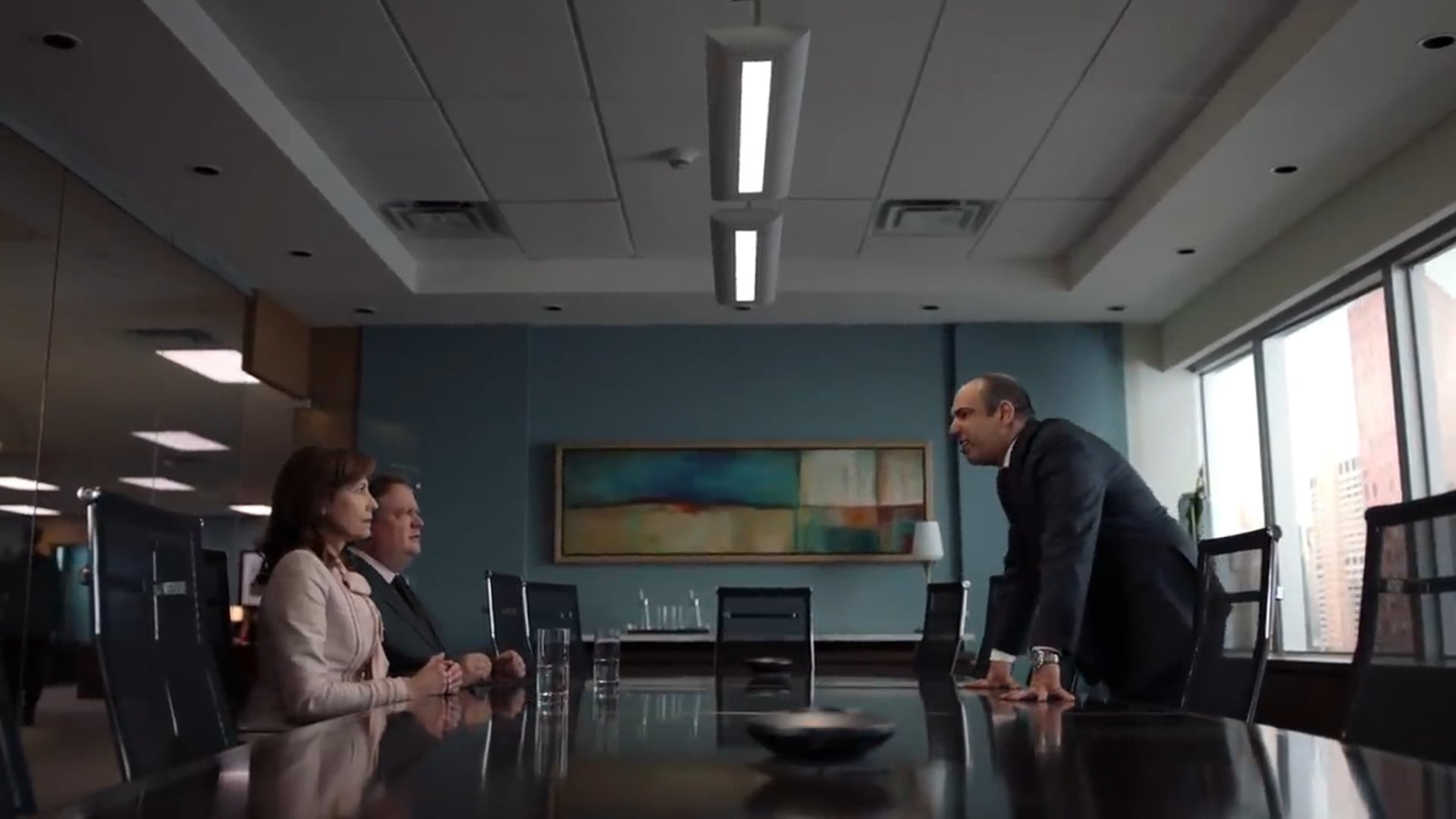SUITS - NOBODY MESSES WITH LOUIS LITT