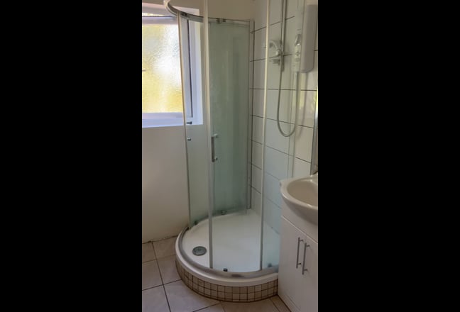 2 bedroom flat - Goodmayes Main Photo