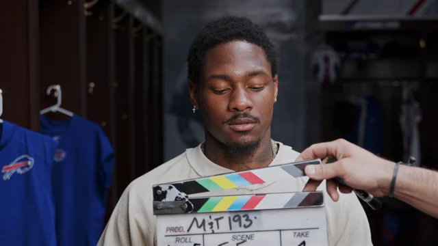 M&T Bank signs Buffalo Bills star Stefon Diggs for collaborative  partnership focused on 'making a difference & bringing people together'