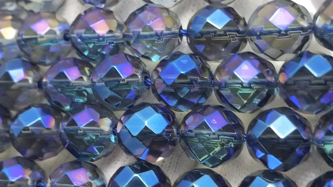 ブルーフラッシュクリスタル 64面ラウンドカット10mm 1/4連～1連（約