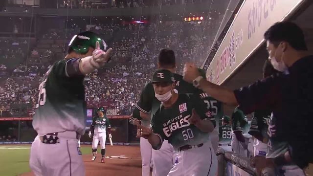 【6回裏】打った瞬間の一発!! イーグルス・島内宏明 勝ち越しの2ランホームラン!! 2022年8月20日 東北楽天ゴールデンイーグルス 対 千葉ロッテマリーンズ