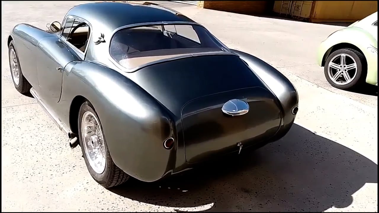 https://i.vimeocdn.com/video/1492842385-b97171e0e005a418d67cf00b10fab013e4634a2f880f627859ce44436dc2af89-d