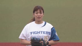 見事なストライク 北海道釧路市出身の女子アイスホッケー日本代表 浮田留衣さんが始球式に登場 22年8月23日 北海道日本ハムファイターズ 対 オリックス バファローズ 無料動画 パ リーグ Com プロ野球
