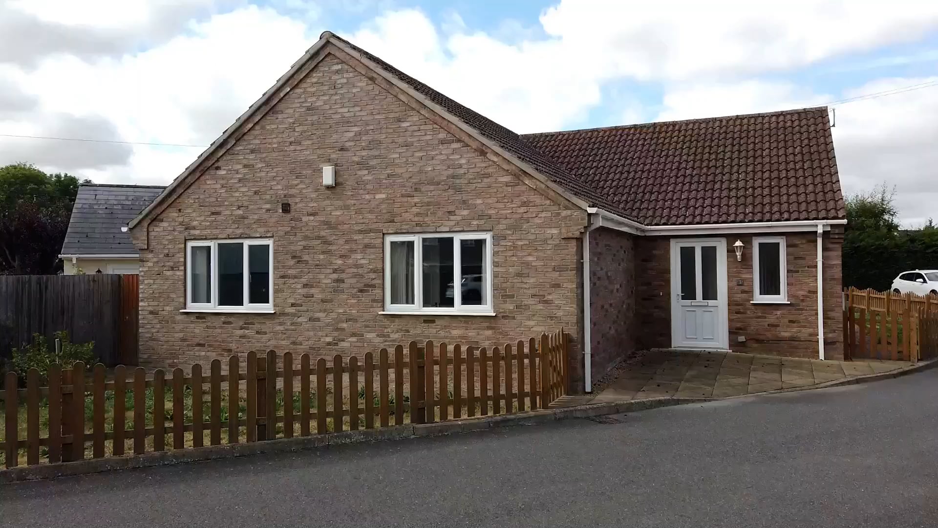 Virtual Viewing of Cowslip Close, March, 4 bedroom Bungalow For Sale
