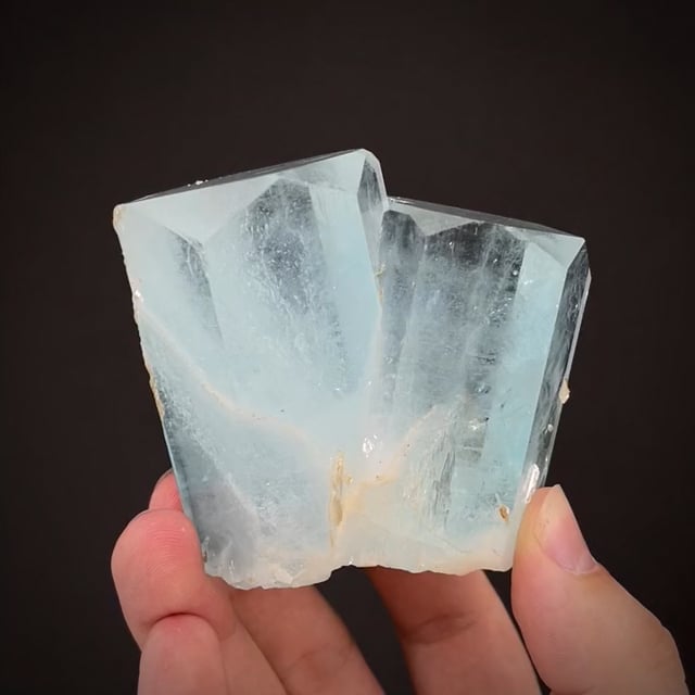 Aquamarine cluster (Meieran Coll.)