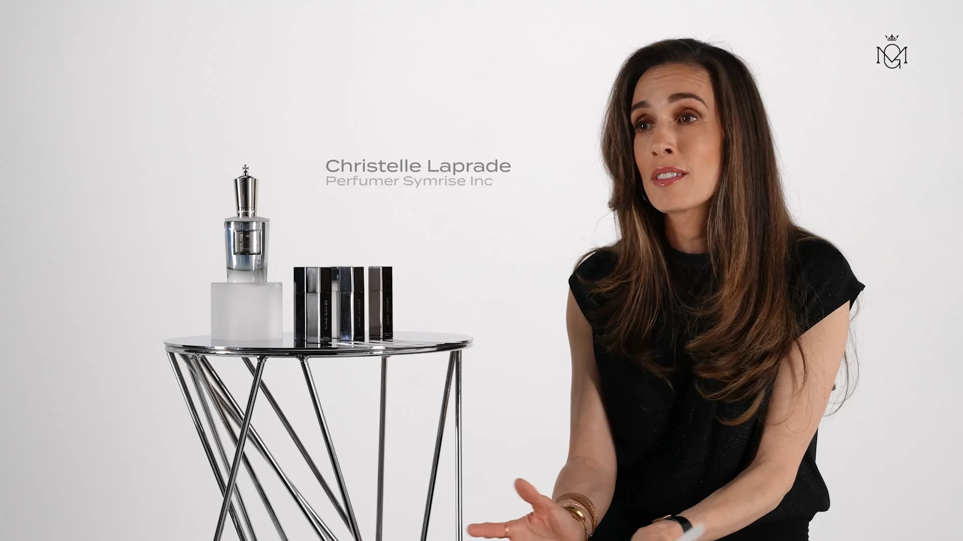 Castling | Floral Woody Fragrance | MIND GAMES | MIND GAMES