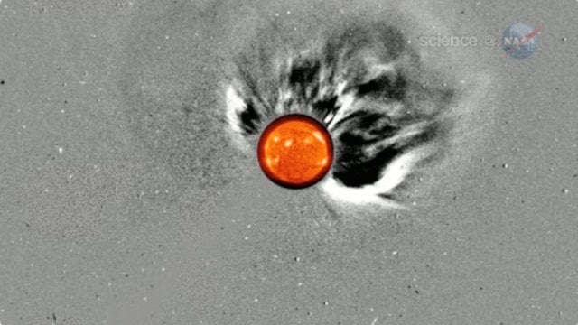 ScienceCasts: Solar Activity