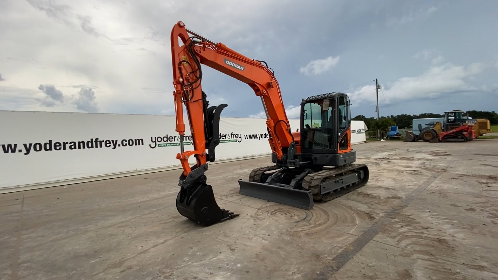 Yoder & Frey Doosan DX85R3 Hydraulic Excavator Y&F Florida Aug