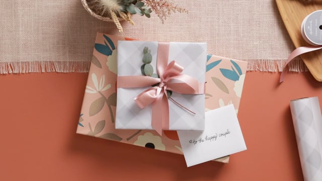 Wedding shower gift wrap idea  Bridal gift wrapping ideas