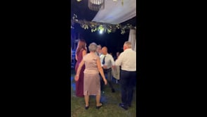 Frank Matano balla con una zia di Federica Pellegrini al matrimonio della Divina