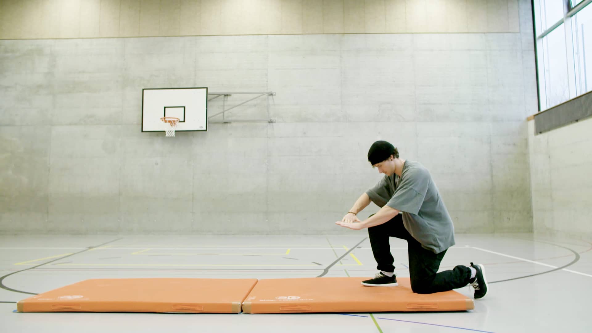 Parkour Roll on Vimeo