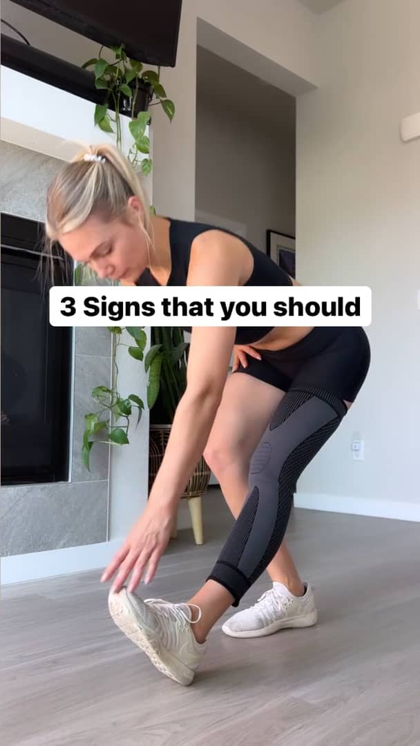 Knee Compression Sleeve on Vimeo