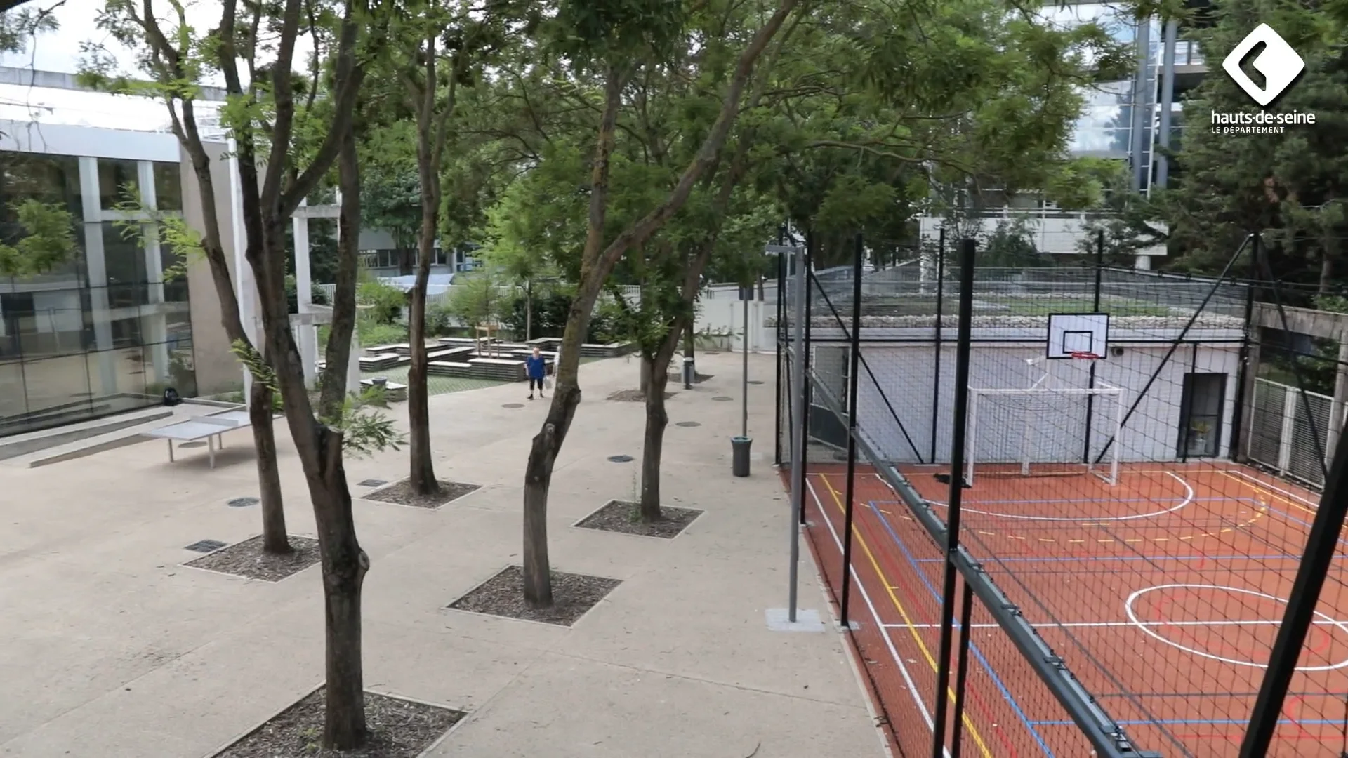 Des cours de récréation végétalisées pour les élèves du collège Moulin