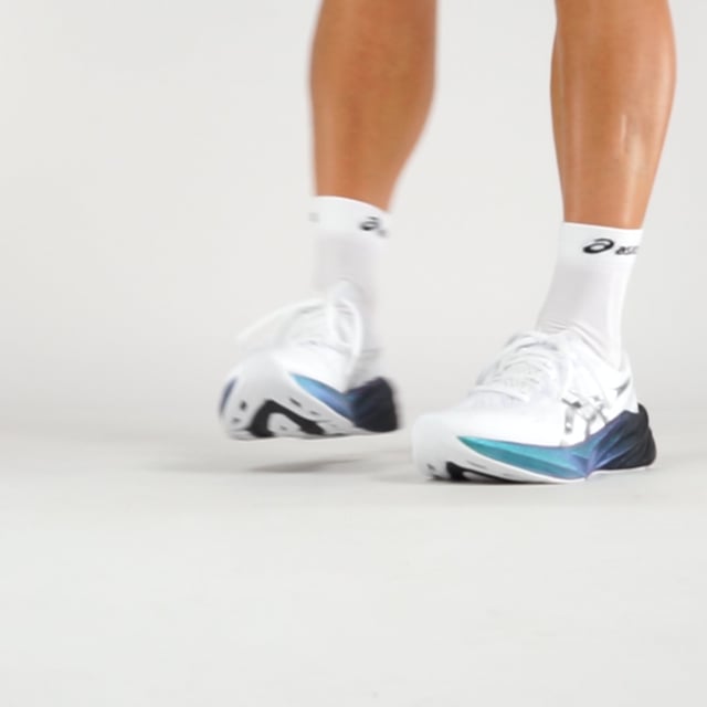 asics novablast 3 platinum