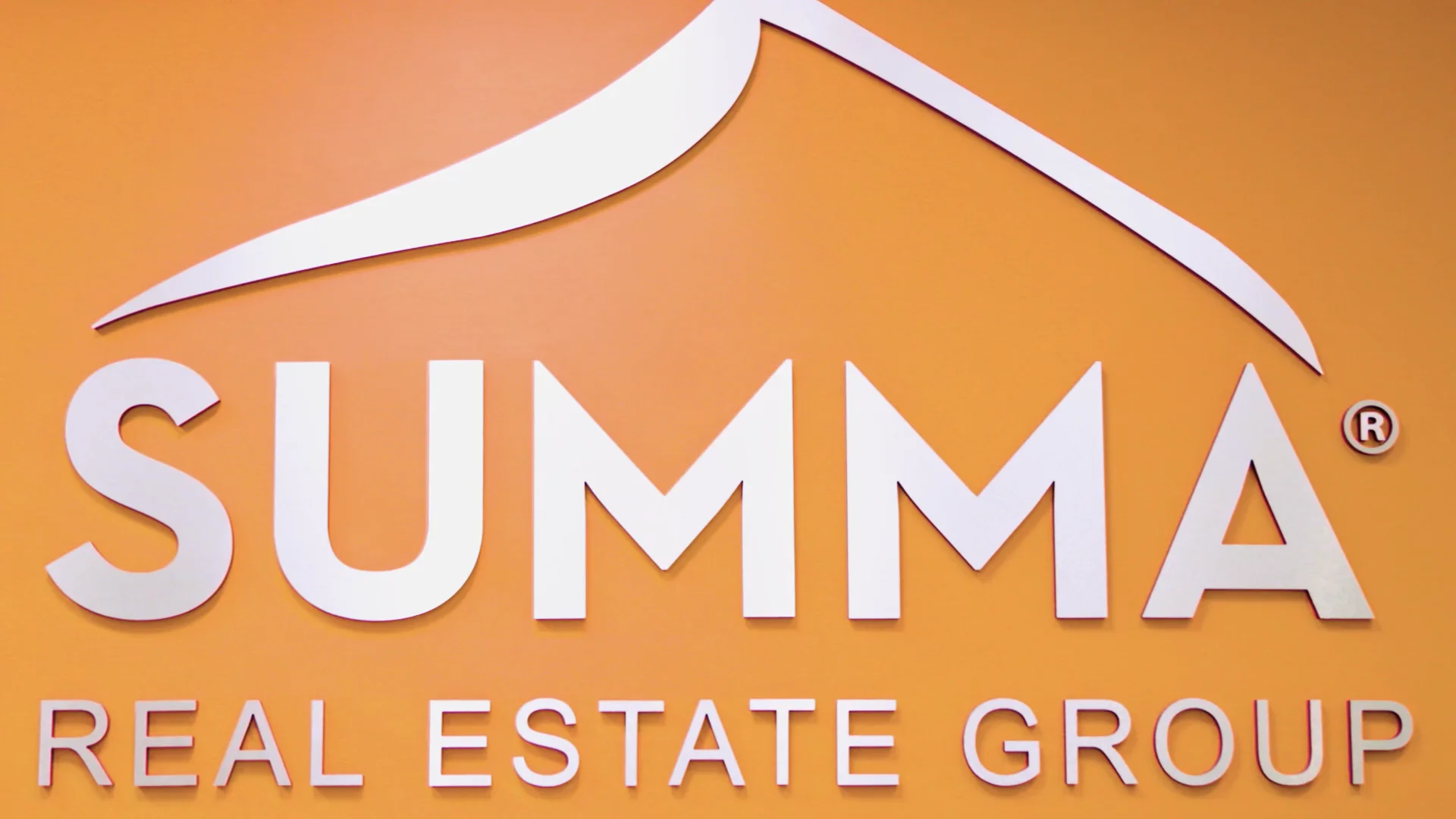 Real Estate / Development / Architecture Summa Real Estate Group on Vimeo