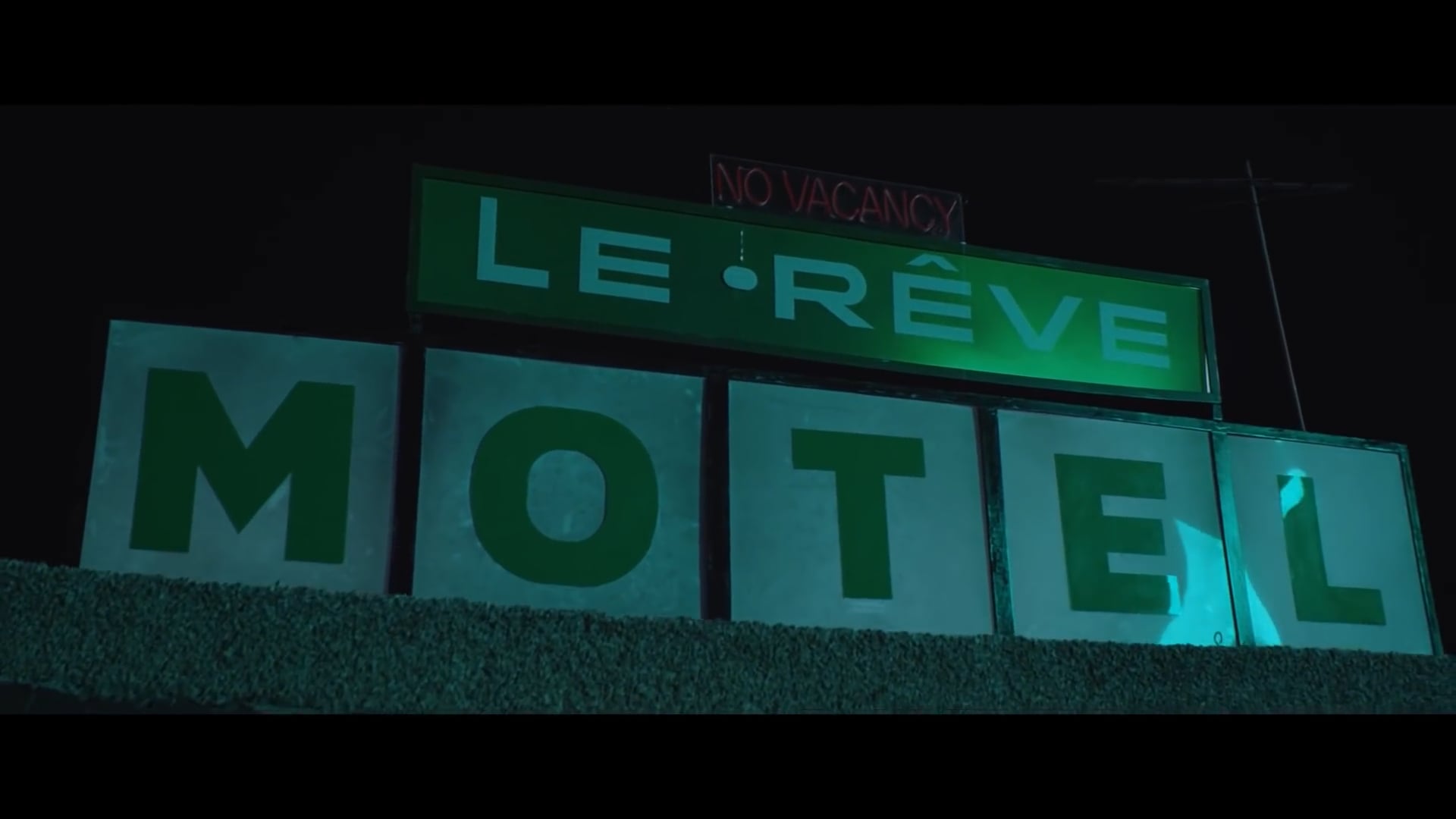 FRACTURE X BALMAIN | Welcome To Le Rêve Motel