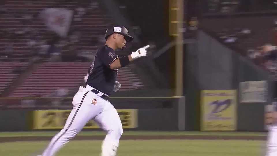 【3回表】2打席連発!! バファローズ・頓宮裕真 勝ち越しの3ランホームラン!! 2022年8月31日 東北楽天ゴールデンイーグルス 対 オリックス・バファローズ