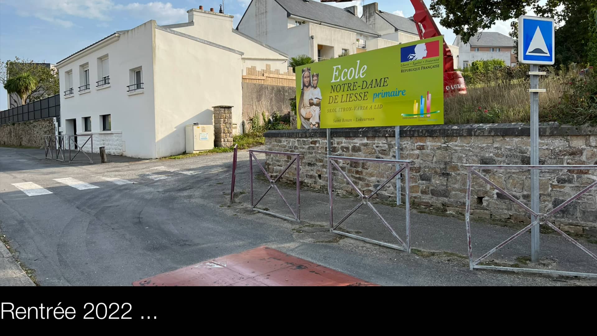 Rentrée 2022 à l'école Notre Dame de Liesse, site élémentaire on Vimeo