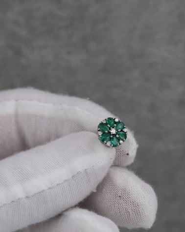 Video: 14K Gold Emerald Diamonds Earrings