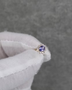 Vídeo: Pendientes  de Oro 14K Tanzanita