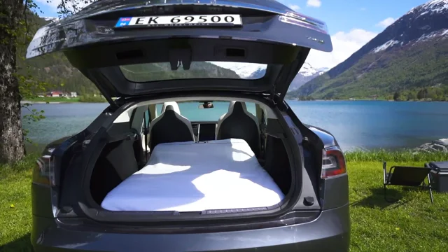 Dreamcase vs TESMAT : Quel matelas est le meilleur pour les Tesla Model 3  et Model Y ?