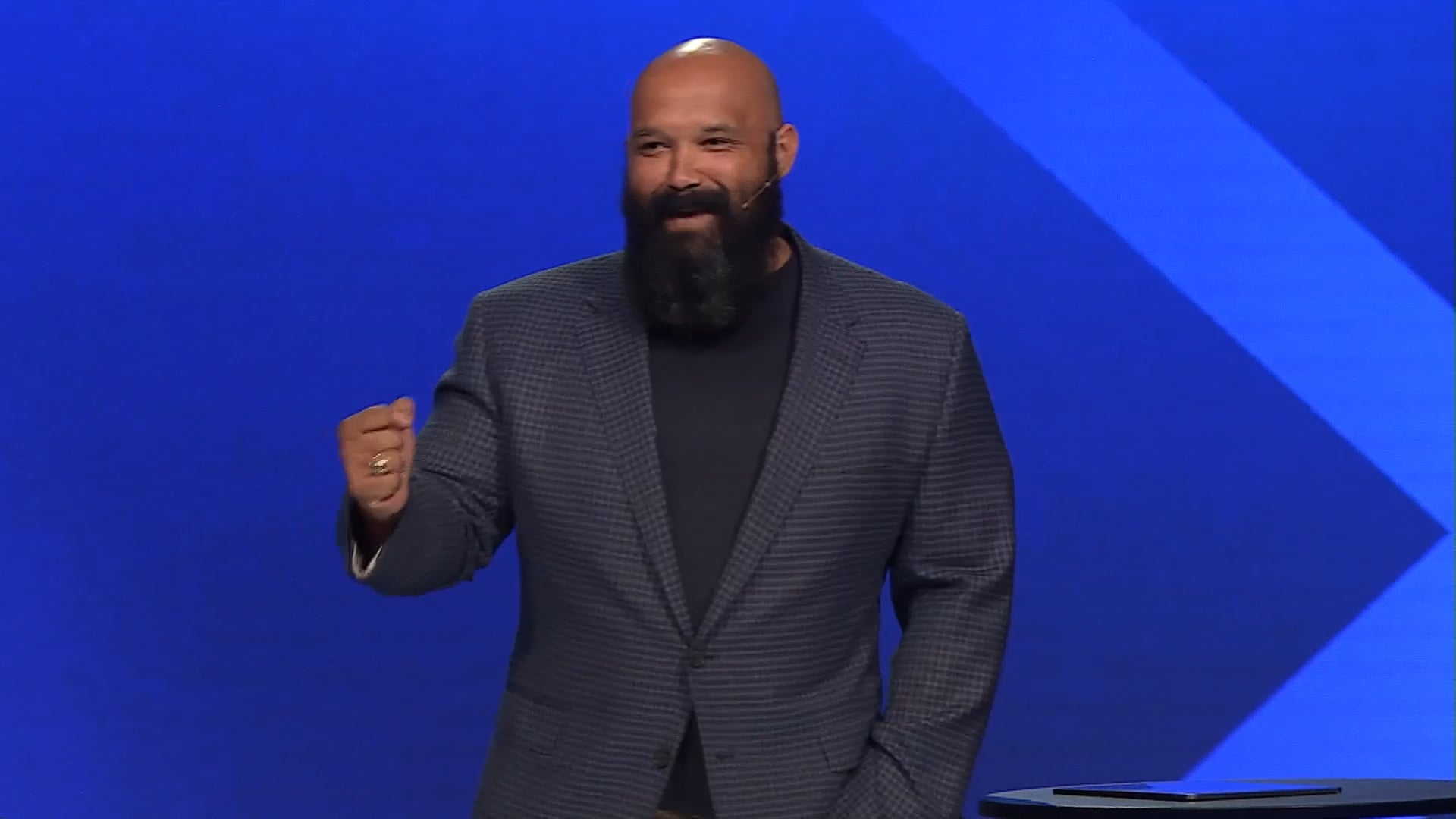 HFBC Message: Encouraging a Discouraged World (1 Thessalonians 5:11)